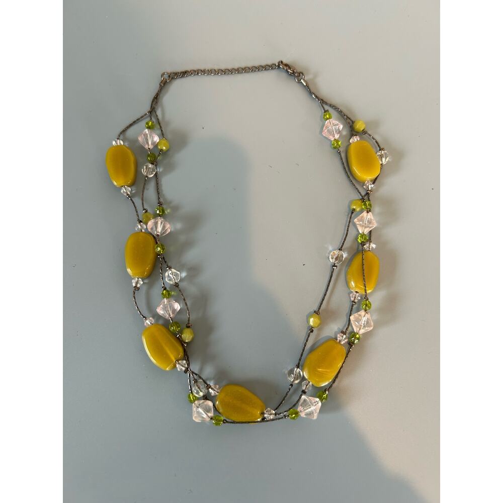 Unbranded womens necklace three stranded green gem stones